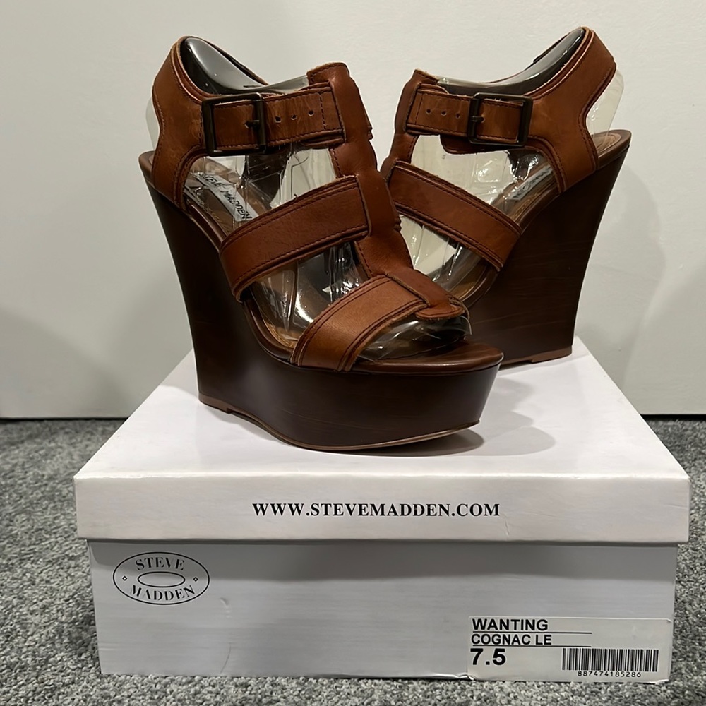 Steve Madden Cognac Wedge NWT